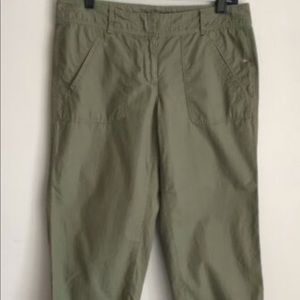 Ann Taylor Loft capri cargo pants size 0